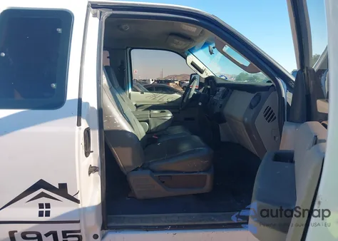 2009 Ford F-250 Fx4/Lariat/Xl/Xlt z USA, uszkodzony, nr VIN 1FTSX21549EA50930